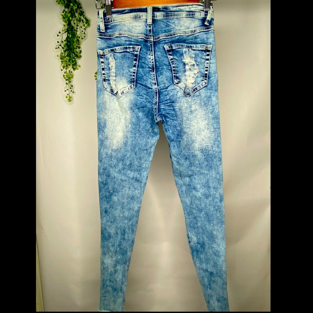 Distressed Ripped Jeans - Picture 3 of 3